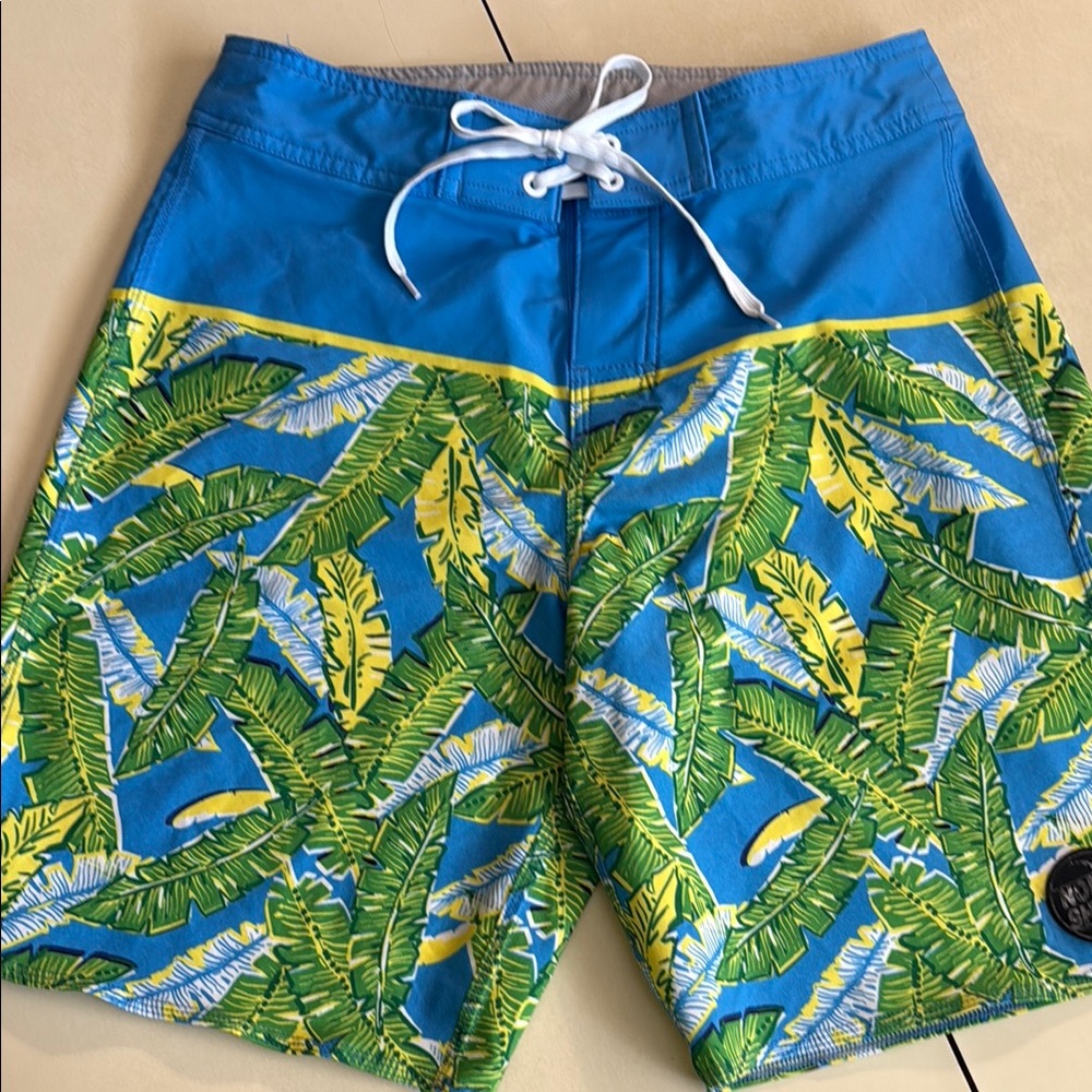 North Shore Men”s 28 Tropical Blue and Green Board Shorts